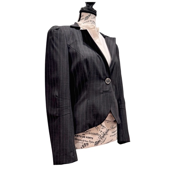 Zenobia Women's Small Gray Pinstripe Wool Blend Blazer Suit Jacket - Picture 4 of 10